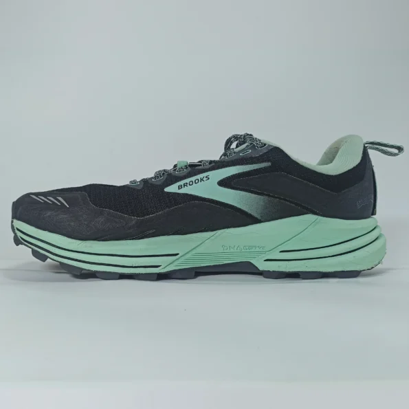 ZairZabar.pk BROOKS CASCADIA 16