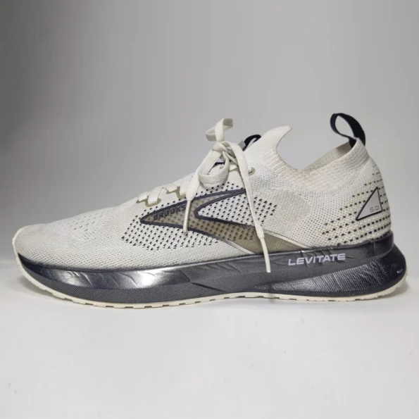 ZairZabar.pk BROOKS LEVITATE STEALTHFIT 5