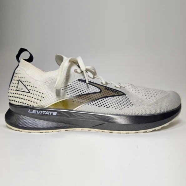 ZairZabar.pk BROOKS LEVITATE STEALTHFIT 5