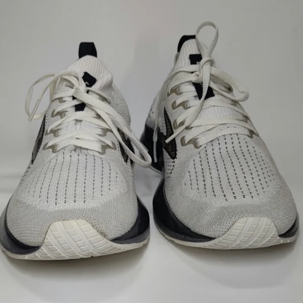 ZairZabar.pk BROOKS LEVITATE STEALTHFIT 5