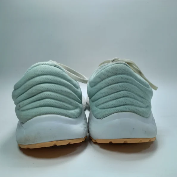 ZairZabar.pk NEW BALANCE 520